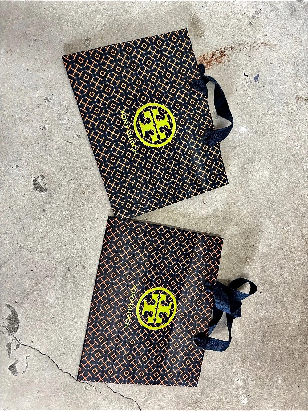 Tory Burch Paper Shopping Gift Bag in Black & Orange (2)(small) - Picture 2 of 2